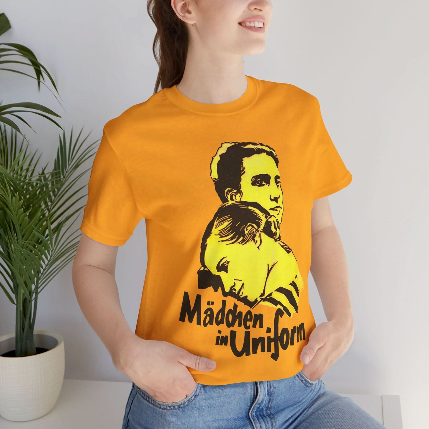 Mädchen in Uniform/Girls in Uniform (Iconic 1931 German Lesbian Film/LGBTQ Cinema)