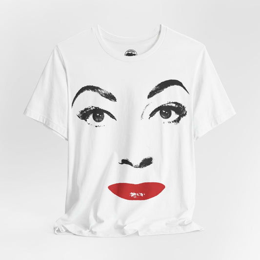 Mommie Dearest (Horrifyingly Large Face Graphic with Vintage Print Effect/Mommie Dearest Shirt/Faye Dunaway/Joan Crawford Short)