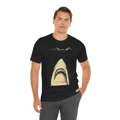 Jaws ( 1974 Book Cover Artwork by John Holmes/Jaws Shirt)