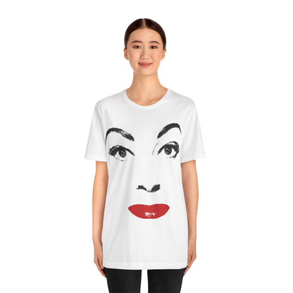 Mommie Dearest (Horrifyingly Large Face Graphic with Vintage Print Effect/Mommie Dearest Shirt/Faye Dunaway/Joan Crawford Shirt)