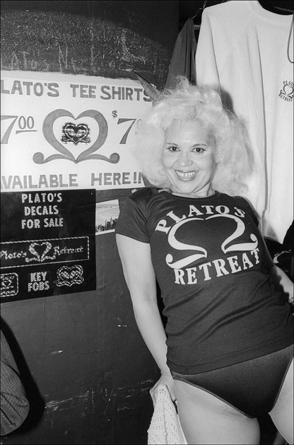 Plato's Retreat (Replica Souvenir T-Shirt/New York City Swingers Club/70's and 80's)